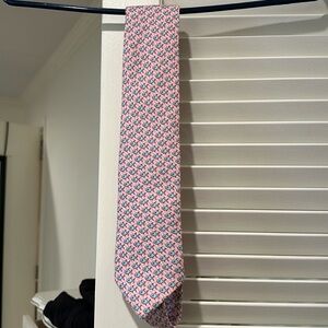 Vineyard vines tie